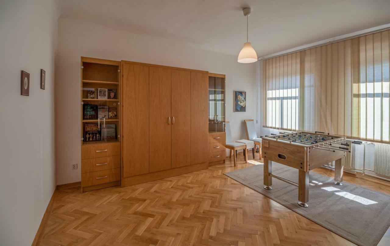 Pension Cizek Mikulov Exteriör bild